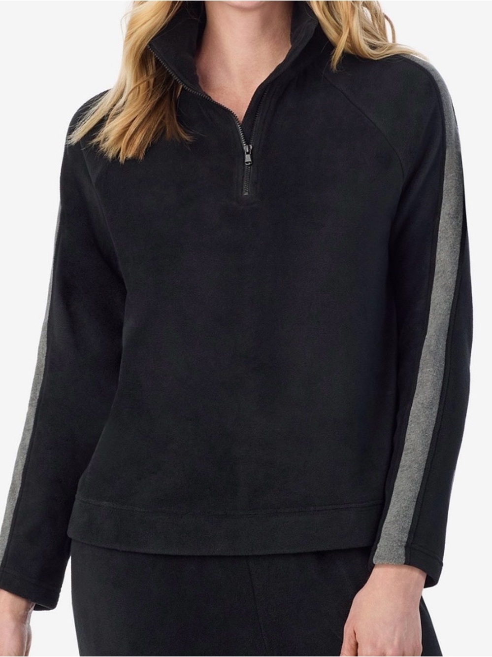 Cuddl Duds Black Grey Stripe Fleece 1/4 Zip
Pullover Jacket Medium Gorpcore NWT